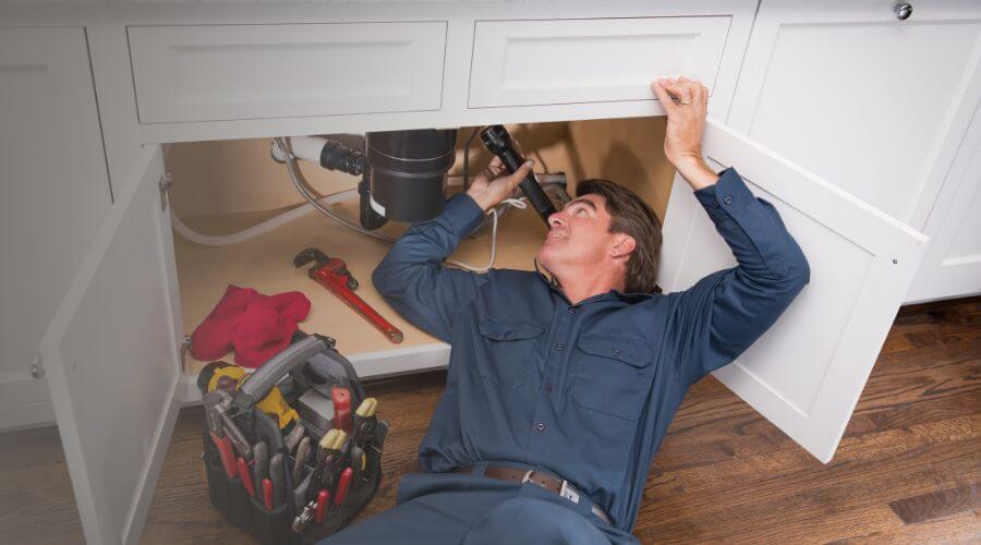 Expert burst pipe repair services in Darrouzett, TX